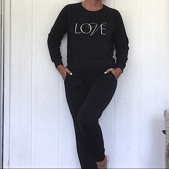 VICTORIAS SECRET BLACK FLEECE SWEATSUIT XS - Picture 7 of 16